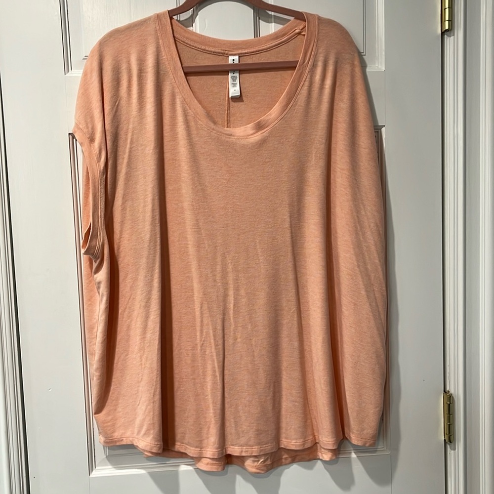 Flowy Athleta tee 3X